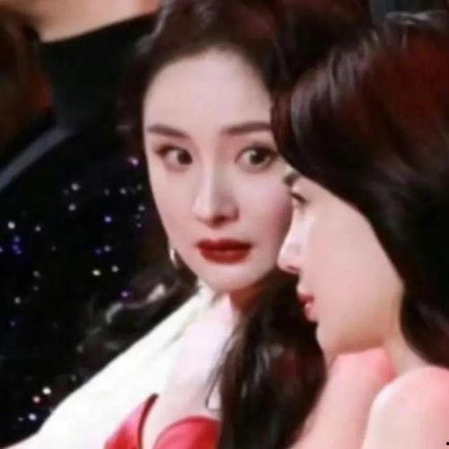 娱乐吃瓜的美女