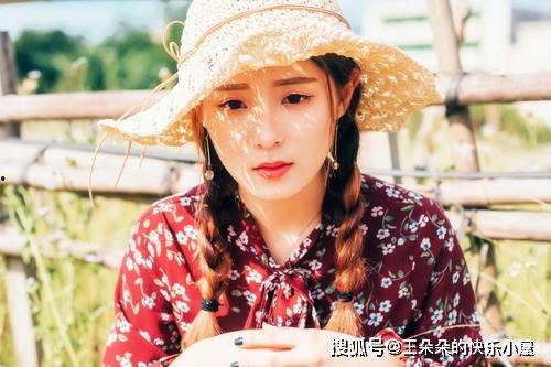 娱乐吃瓜群名称搞笑女,娱乐吃瓜群里的欢乐制造者